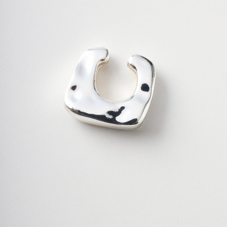 Nuance line square ear cuff