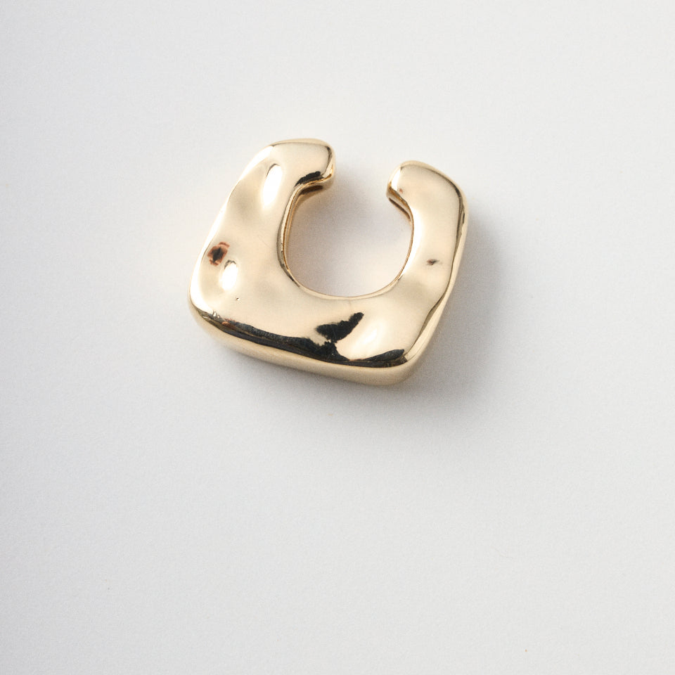 Nuance line square ear cuff