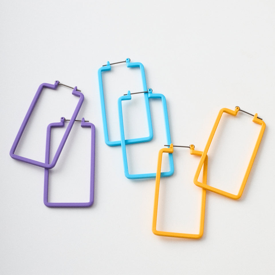Matt color square pierce