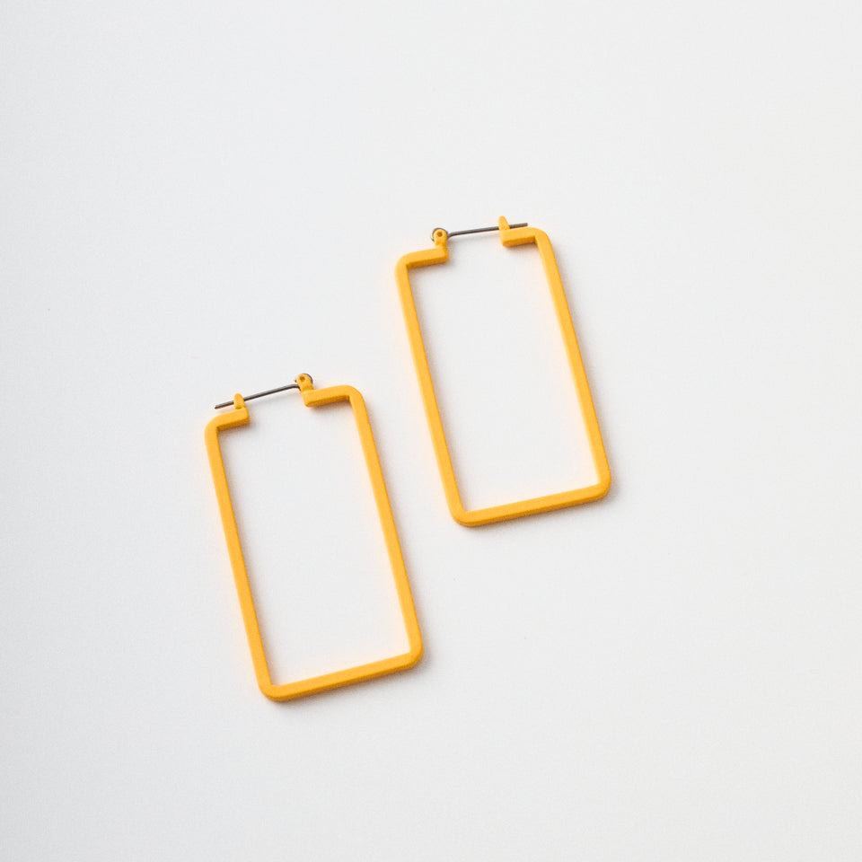 Matt color square pierce