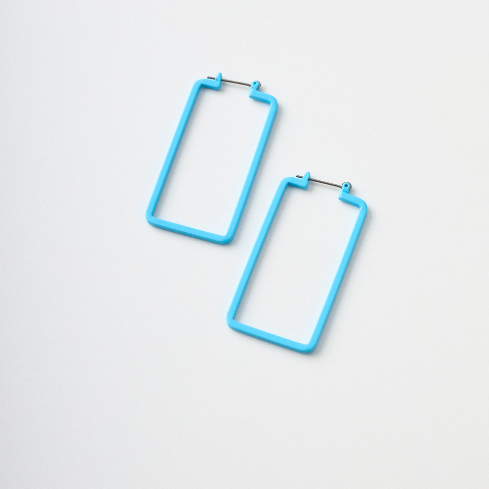 Matt color square pierce