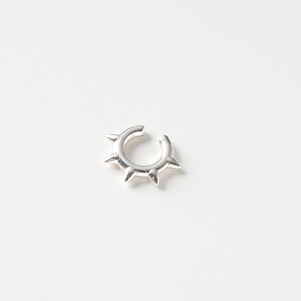 Toge ear cuff