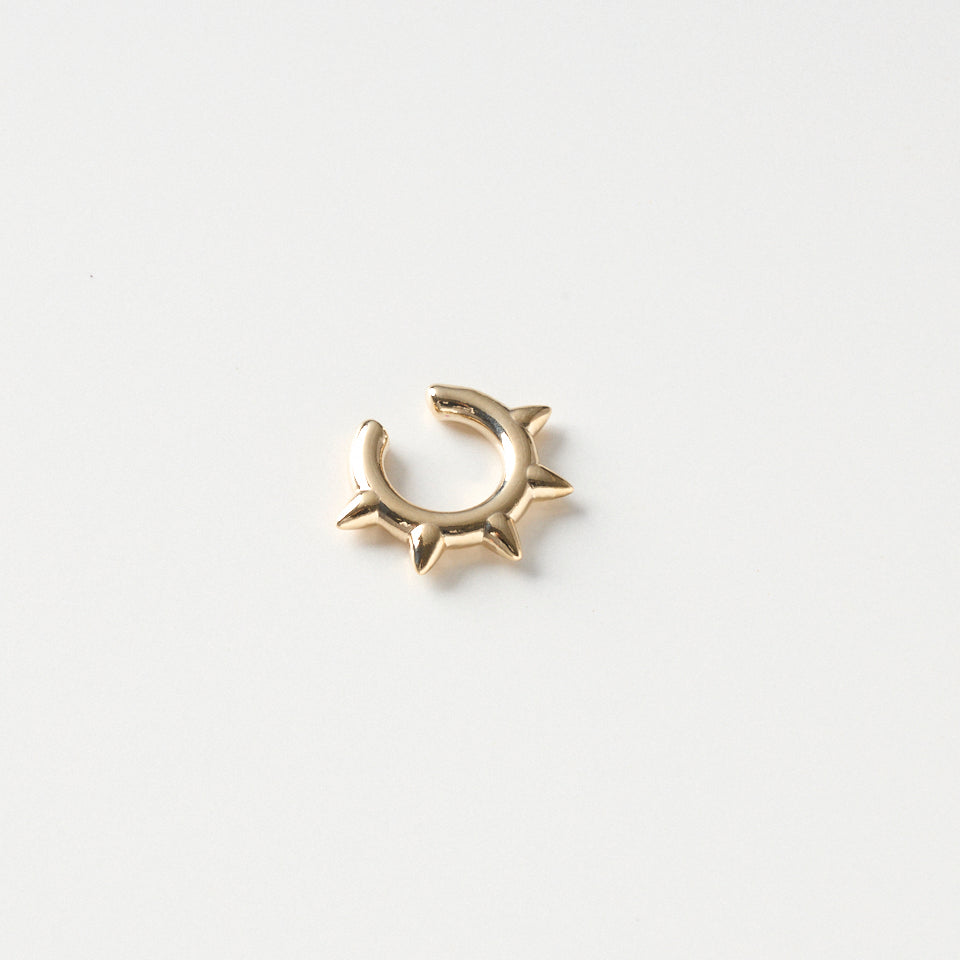 Toge ear cuff