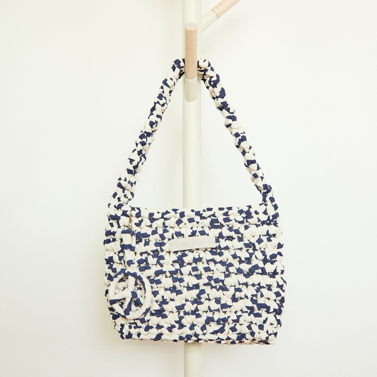 Upcycle Crochet Bag ホワイト×ネイビー