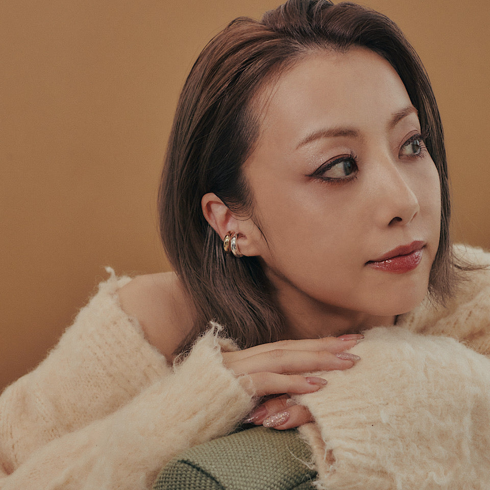 Bulge simple ear cuff