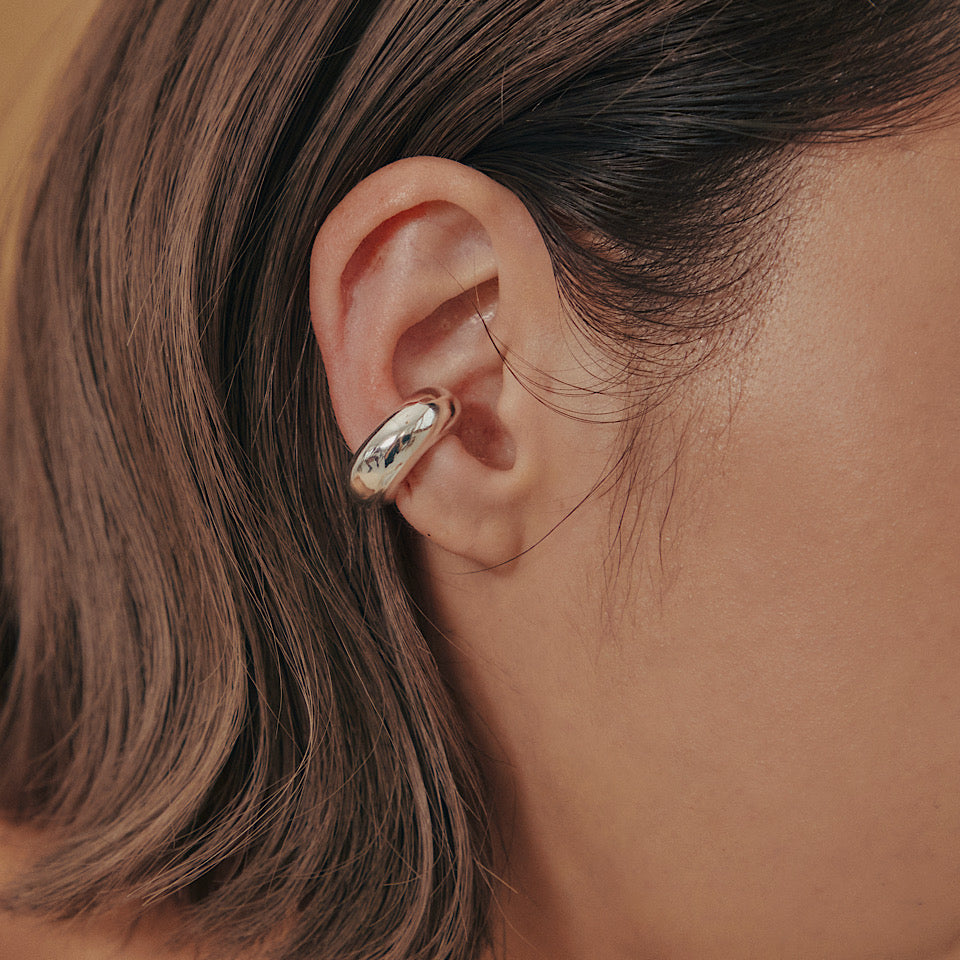 Chunky hoop ear cuff