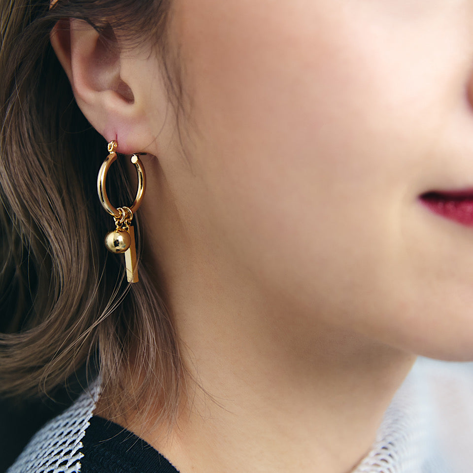 Simple basic hoop pierce
