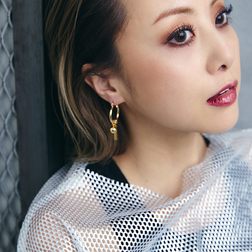 Simple basic hoop pierce