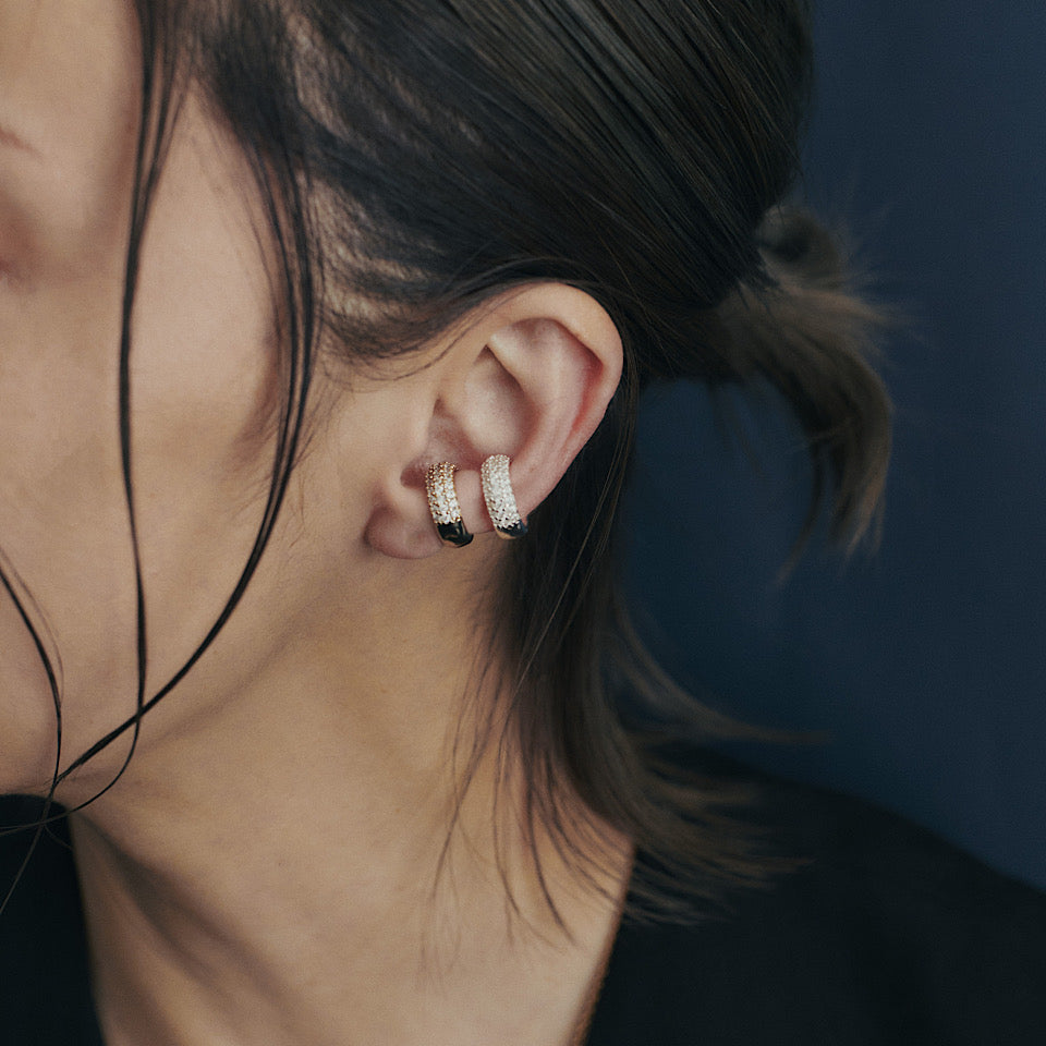 Zirconia bulge ear cuff