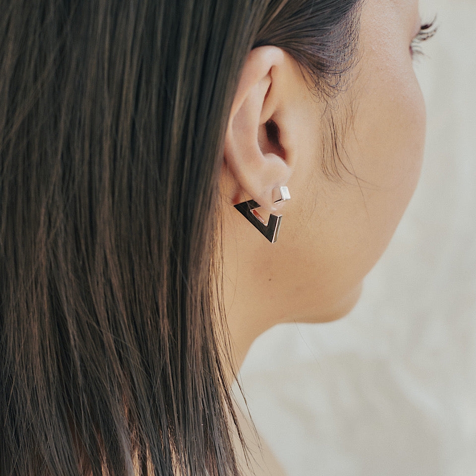 Triangle 2way pierce