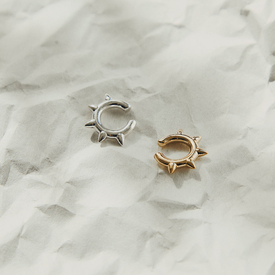 Toge ear cuff