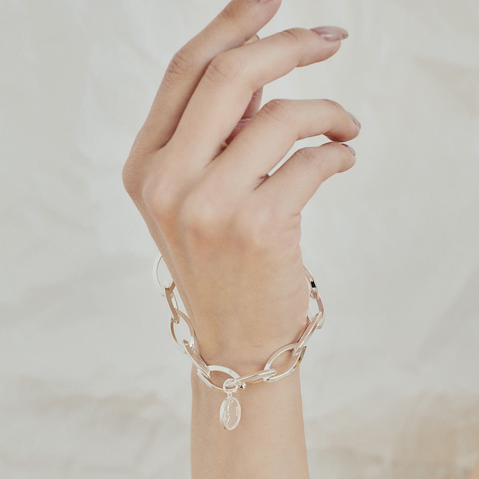 Leaf chain bracelet