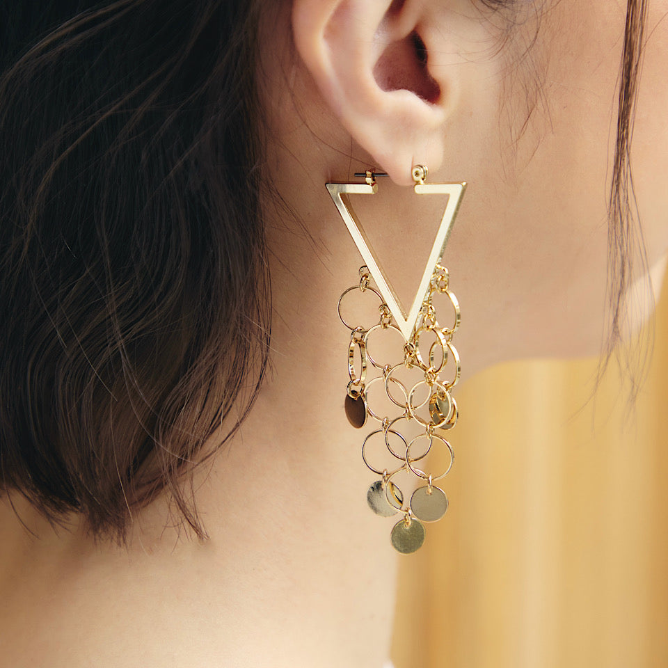 Triangle motif pierce