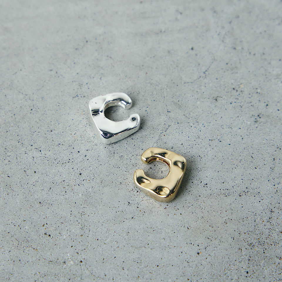 Nuance line square ear cuff