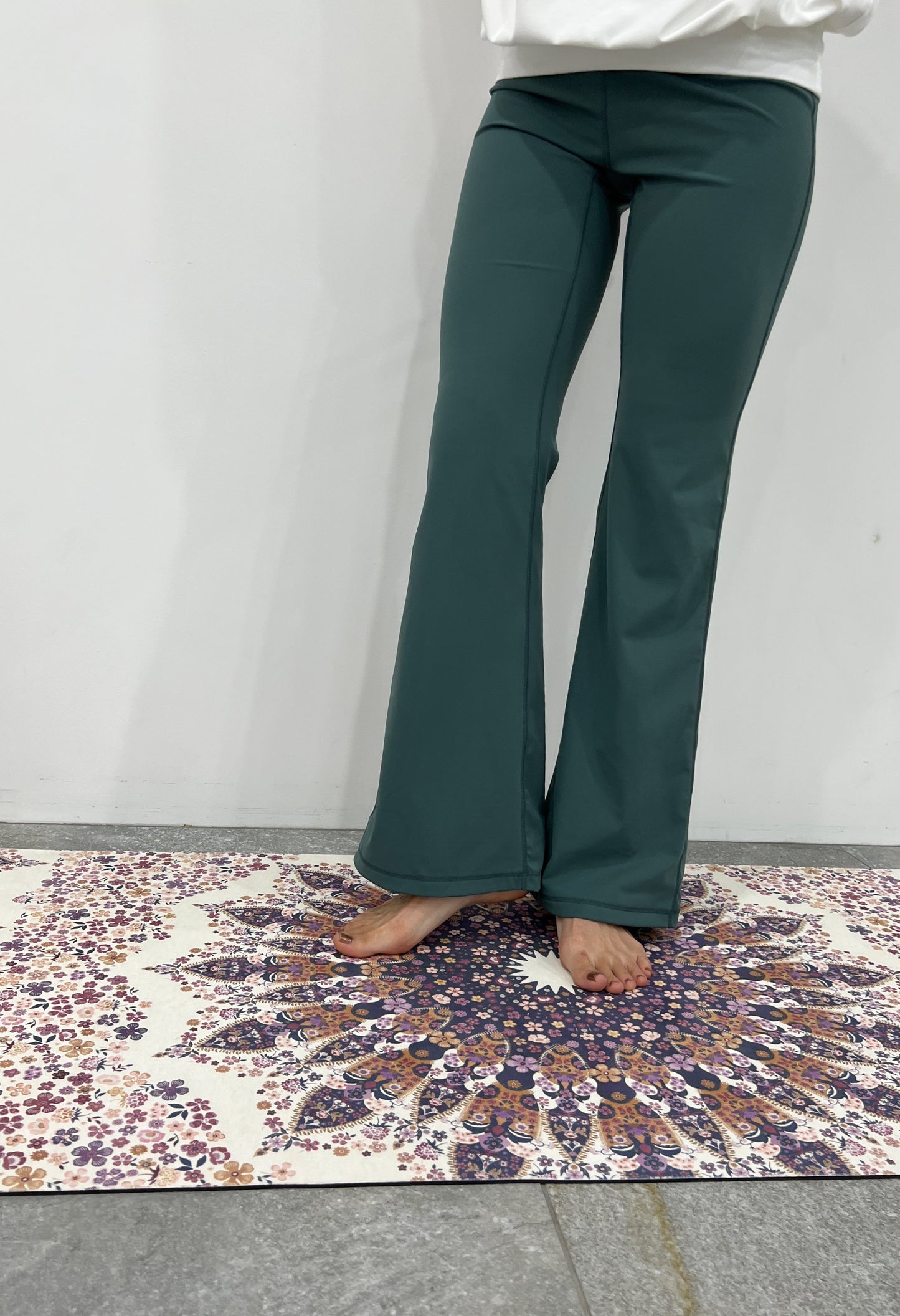 AddElm(add03) Solid Light Flare Leggings 8172-006-203