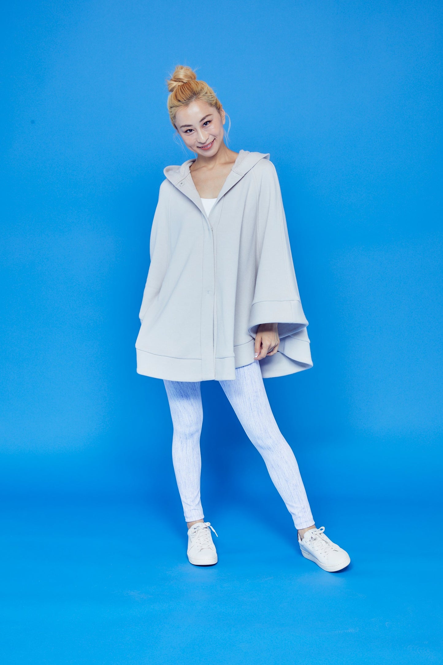 ayaさんコラボフード付き裏毛ポンチョ