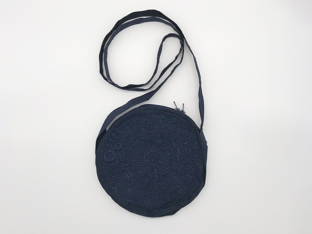 with goen°Pouch (Navy)