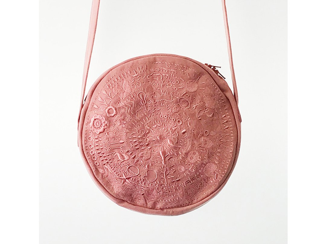 with goen°Pouch (Pink)