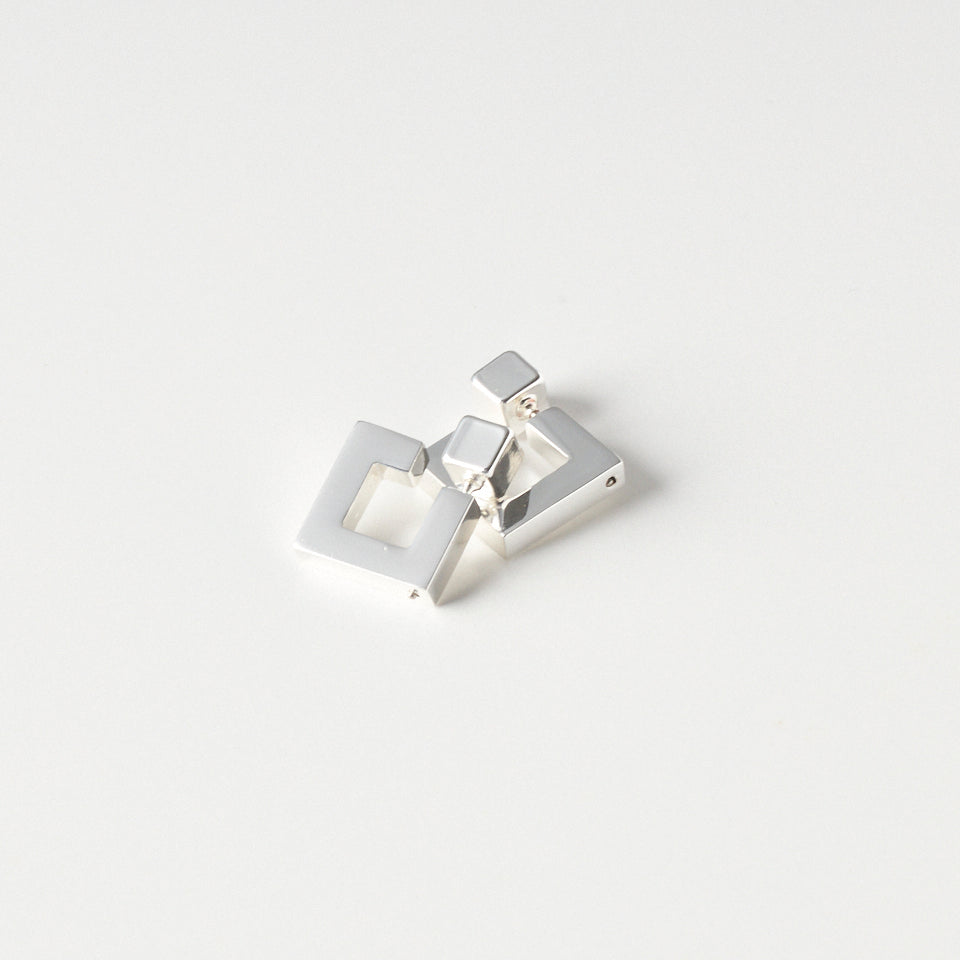 Square 2way pierce