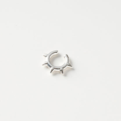 Toge ear cuff