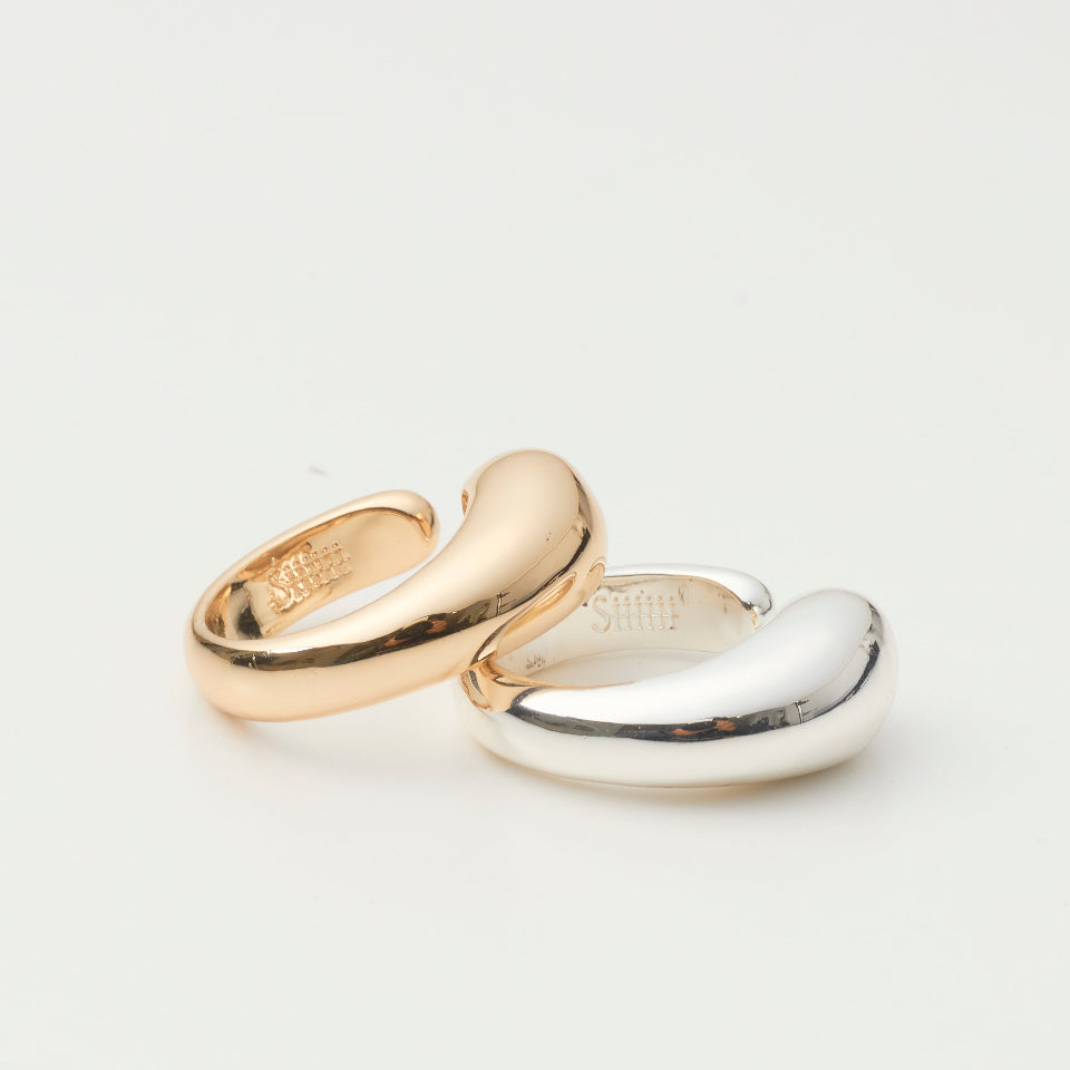 Volume dewy ear cuff