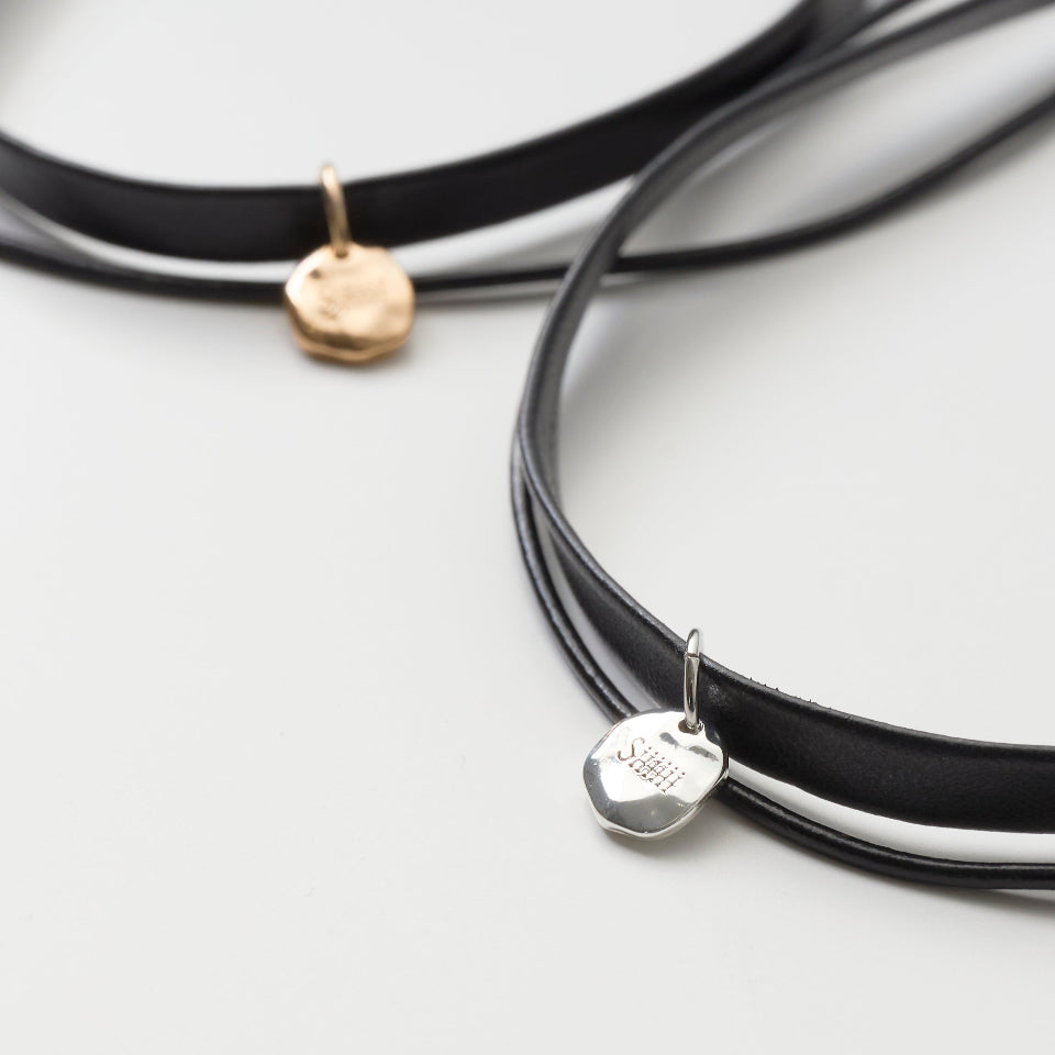 Leather w choker