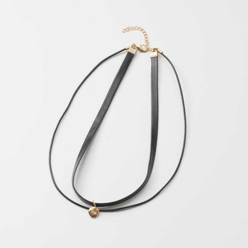 Leather w choker