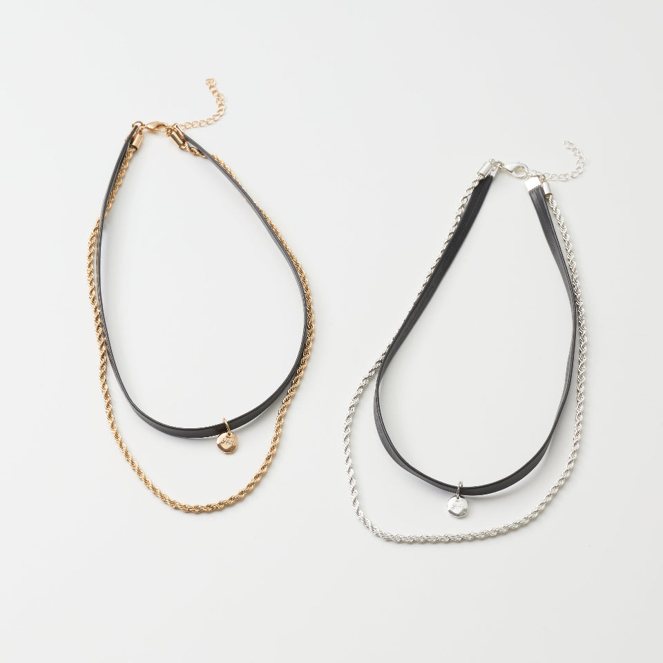 Leather chain choker