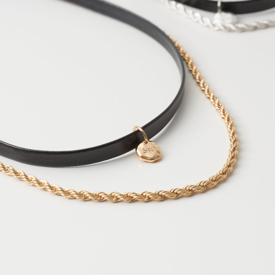 Leather chain choker