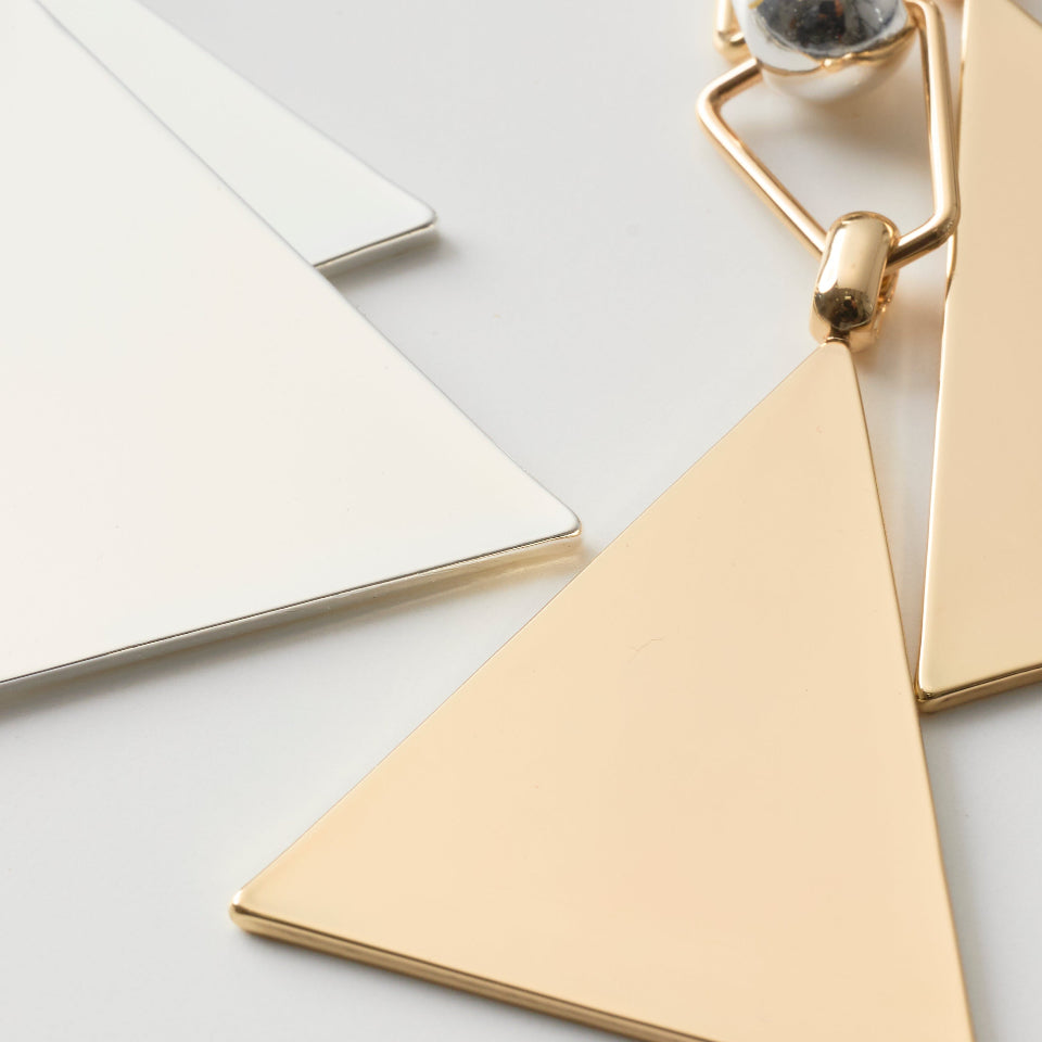 【先行予約受注商品】Big triangle pierce/earring
