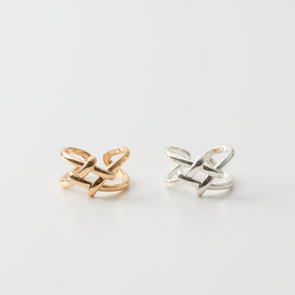 【先行予約受注商品】Interlaced lines ear cuff