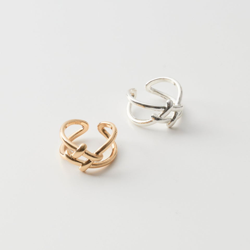 【先行予約受注商品】Interlaced lines ear cuff