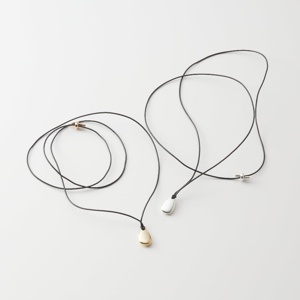 【先行予約受注商品】Leather point necklace
