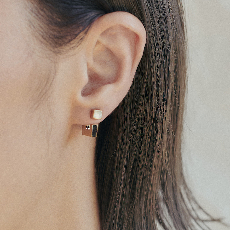 Square 2way pierce