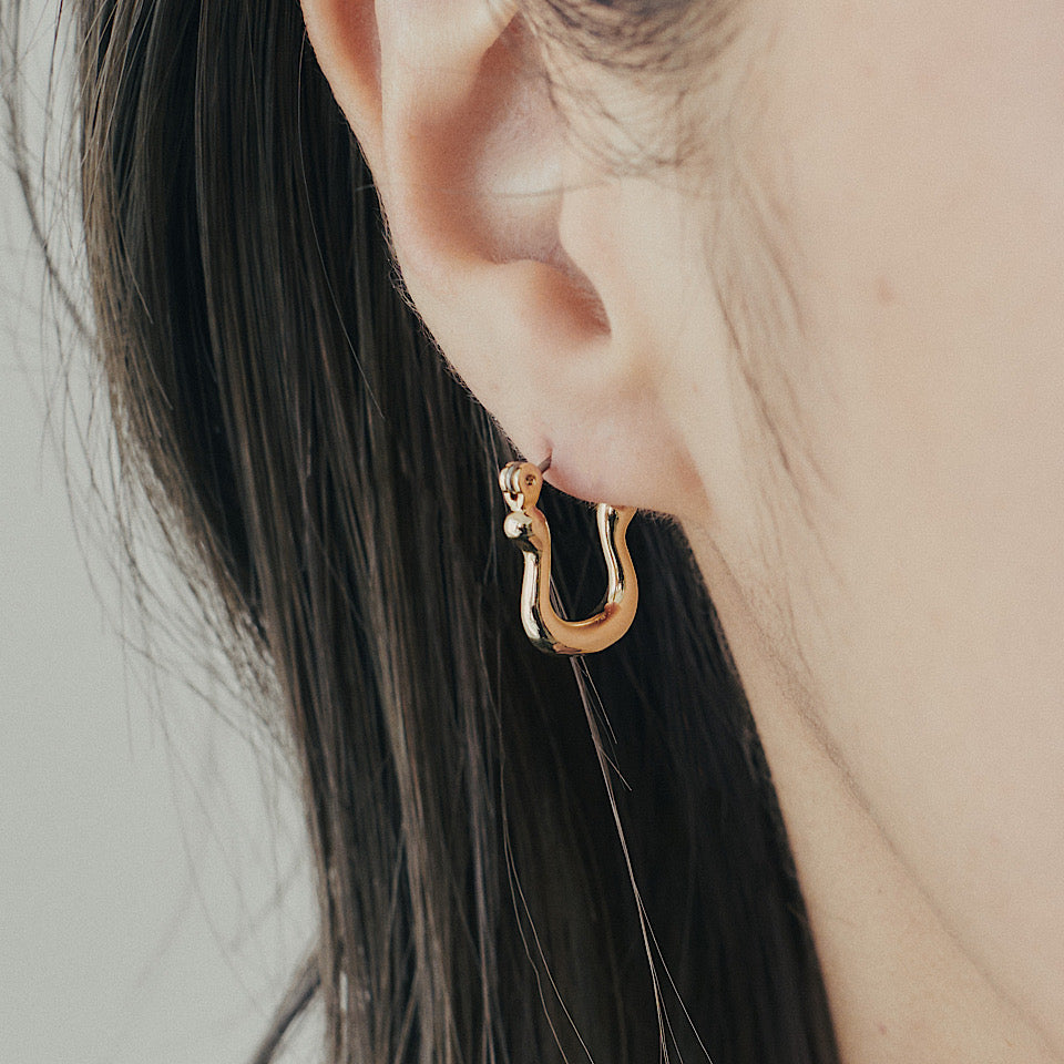 Hoseshoe basic hoop pierce