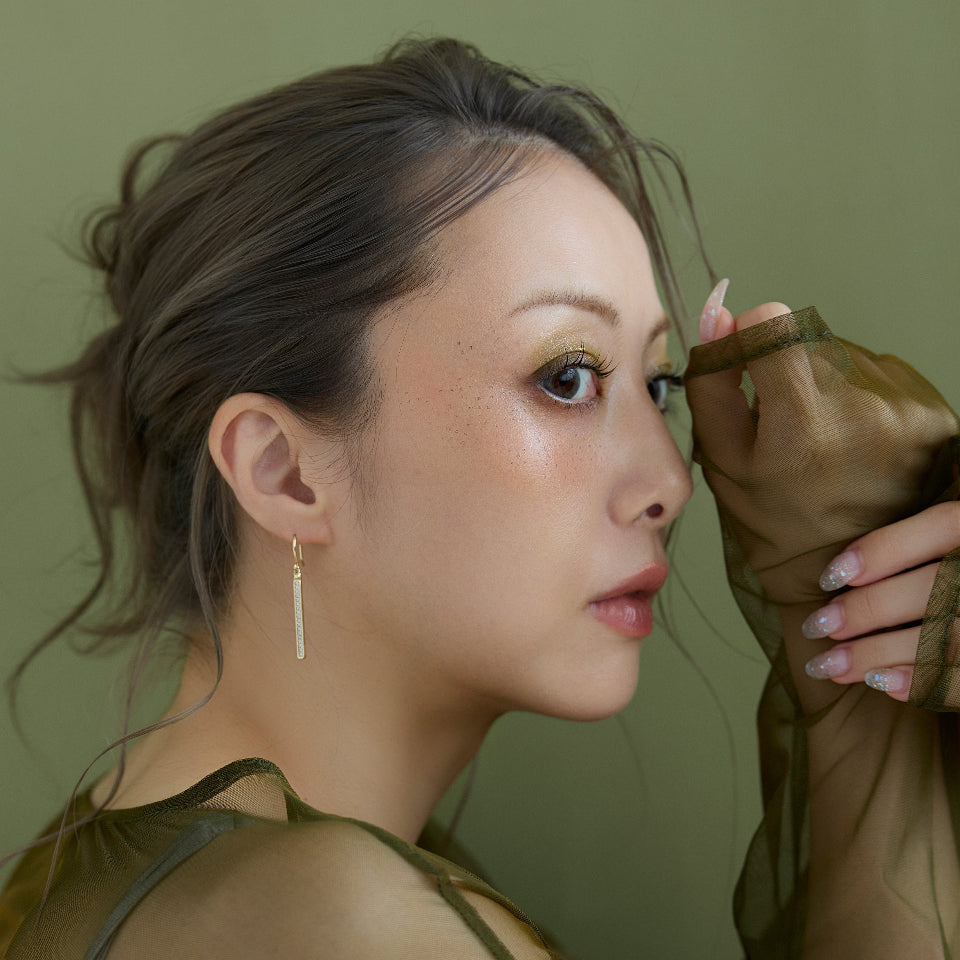 【先行予約受注商品】Zirconia line pierce / earring