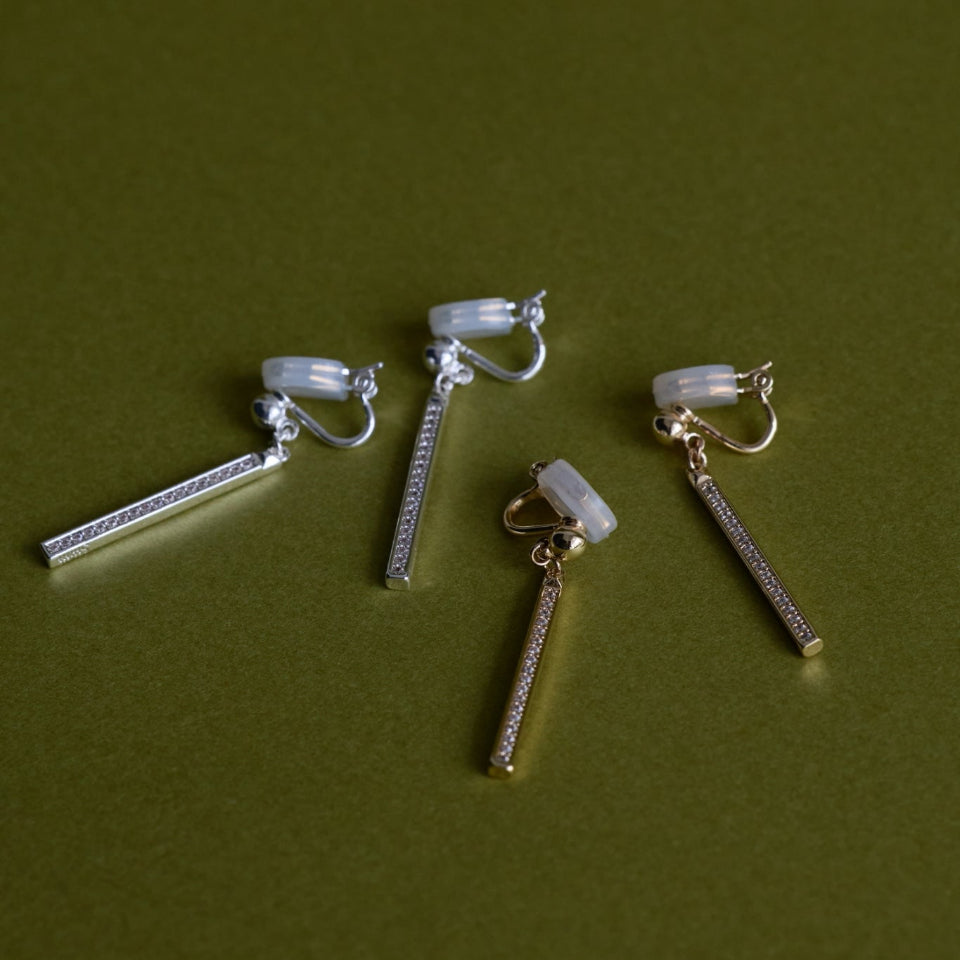 【先行予約受注商品】Zirconia line pierce / earring
