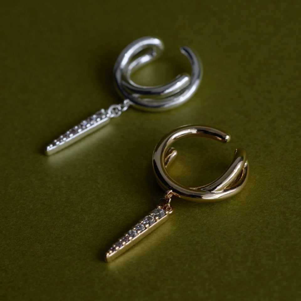 【先行予約受注商品】Zirconia pointed ear cuff