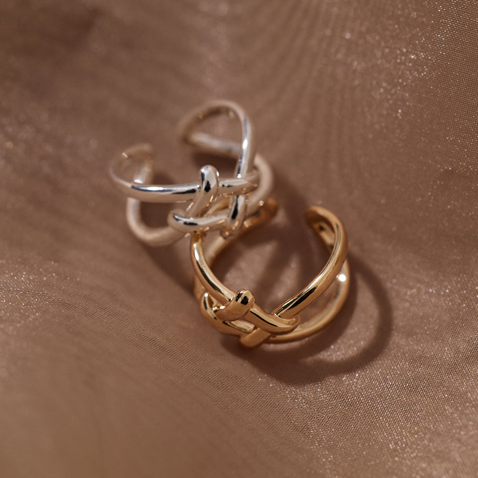 【先行予約受注商品】Interlaced lines ear cuff