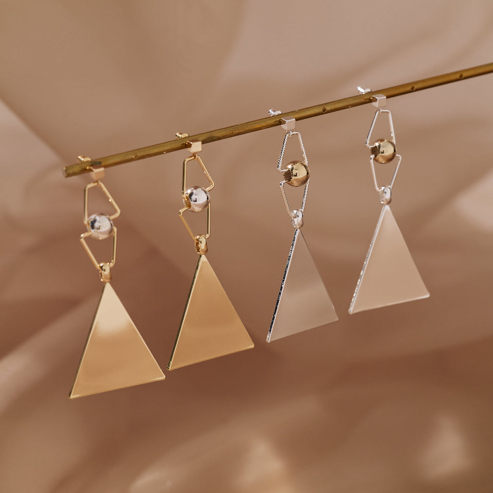 【先行予約受注商品】Big triangle pierce/earring
