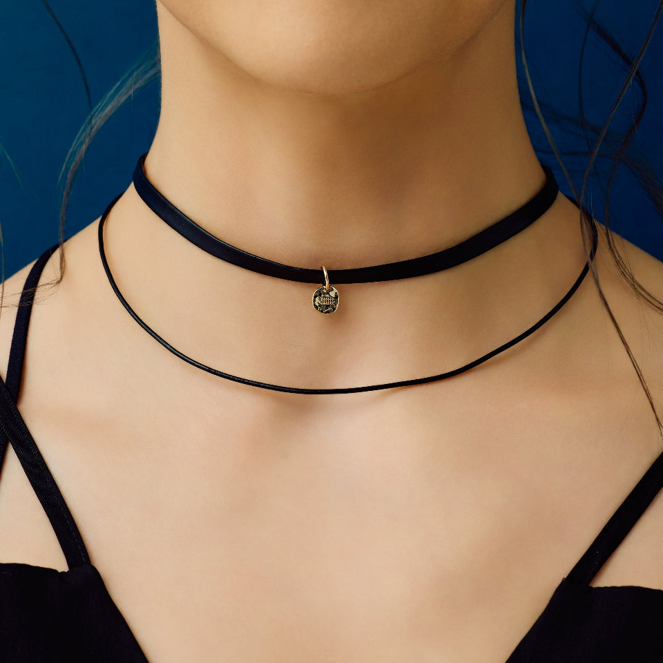 Leather w choker