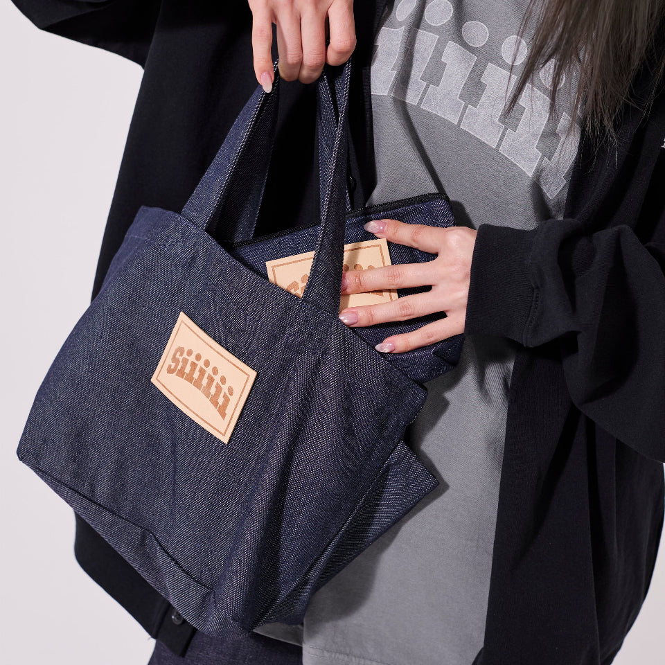 先行予約受注商品】Arch Logo Leather Patch Denim Tote Bag – we hub