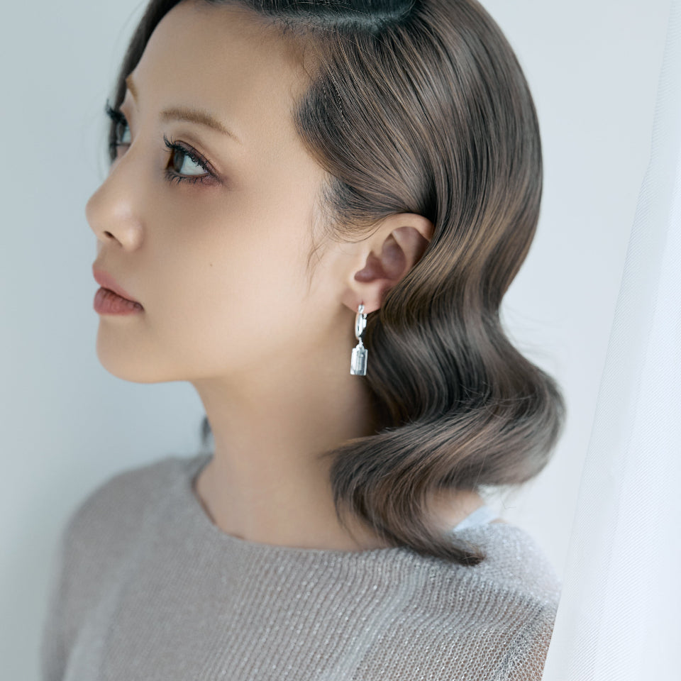 【先行予約受注商品】Siiiiii Logo plate pierce